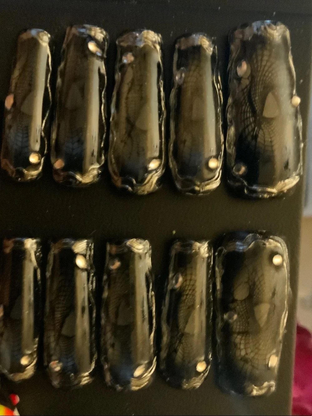 BGC CUSTOM PREMIUM NAILS SMOKEY BLACK W METALLIC SILVER & GOLD W/ Webbed Accent